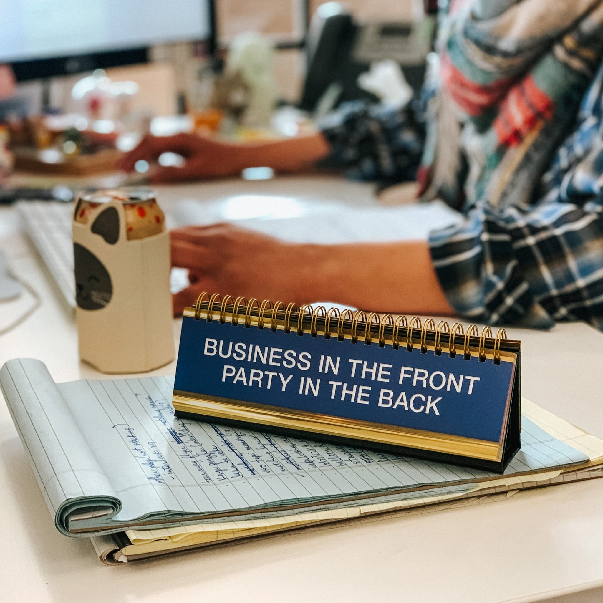 DAILY DESK PLAQUE