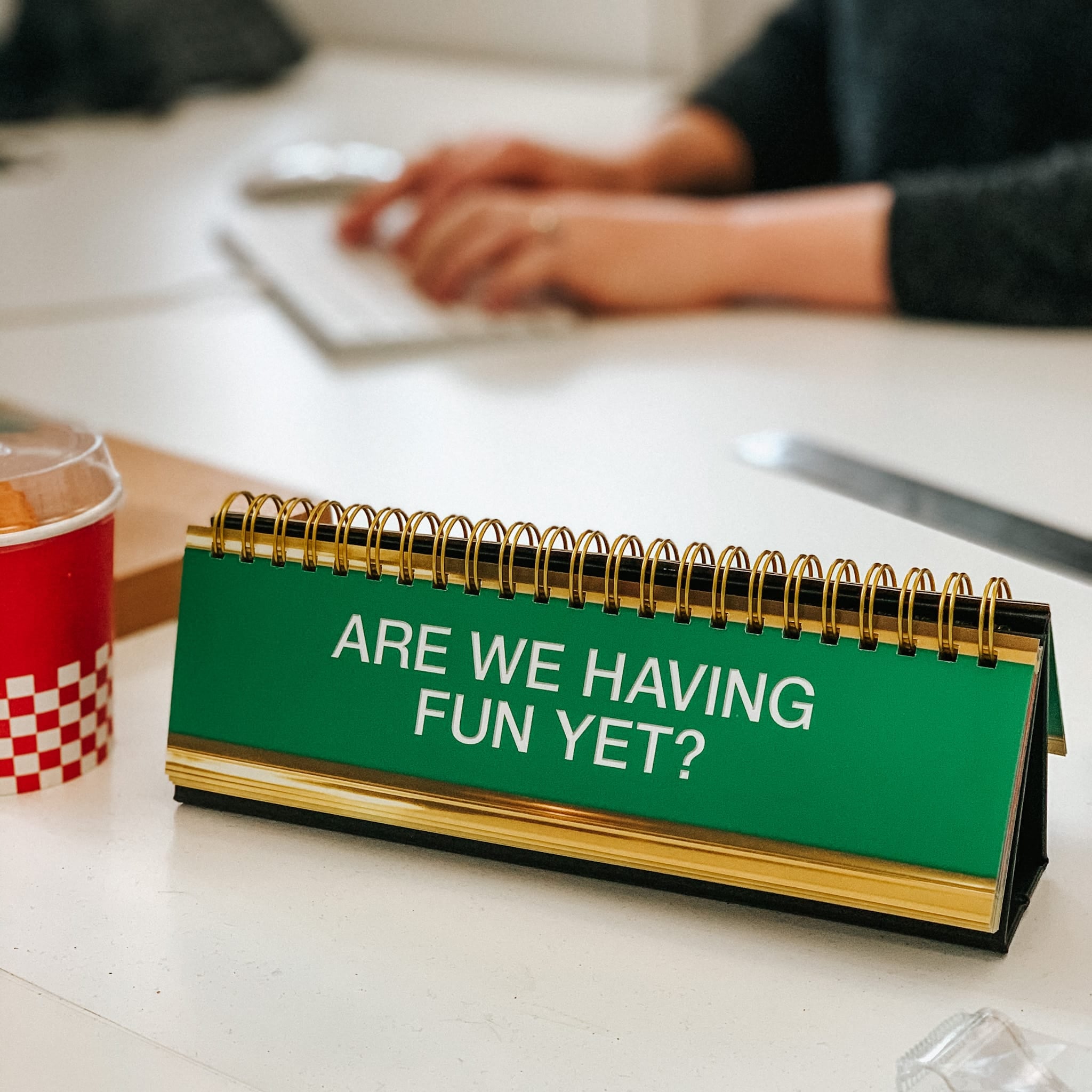 DAILY DESK PLAQUE