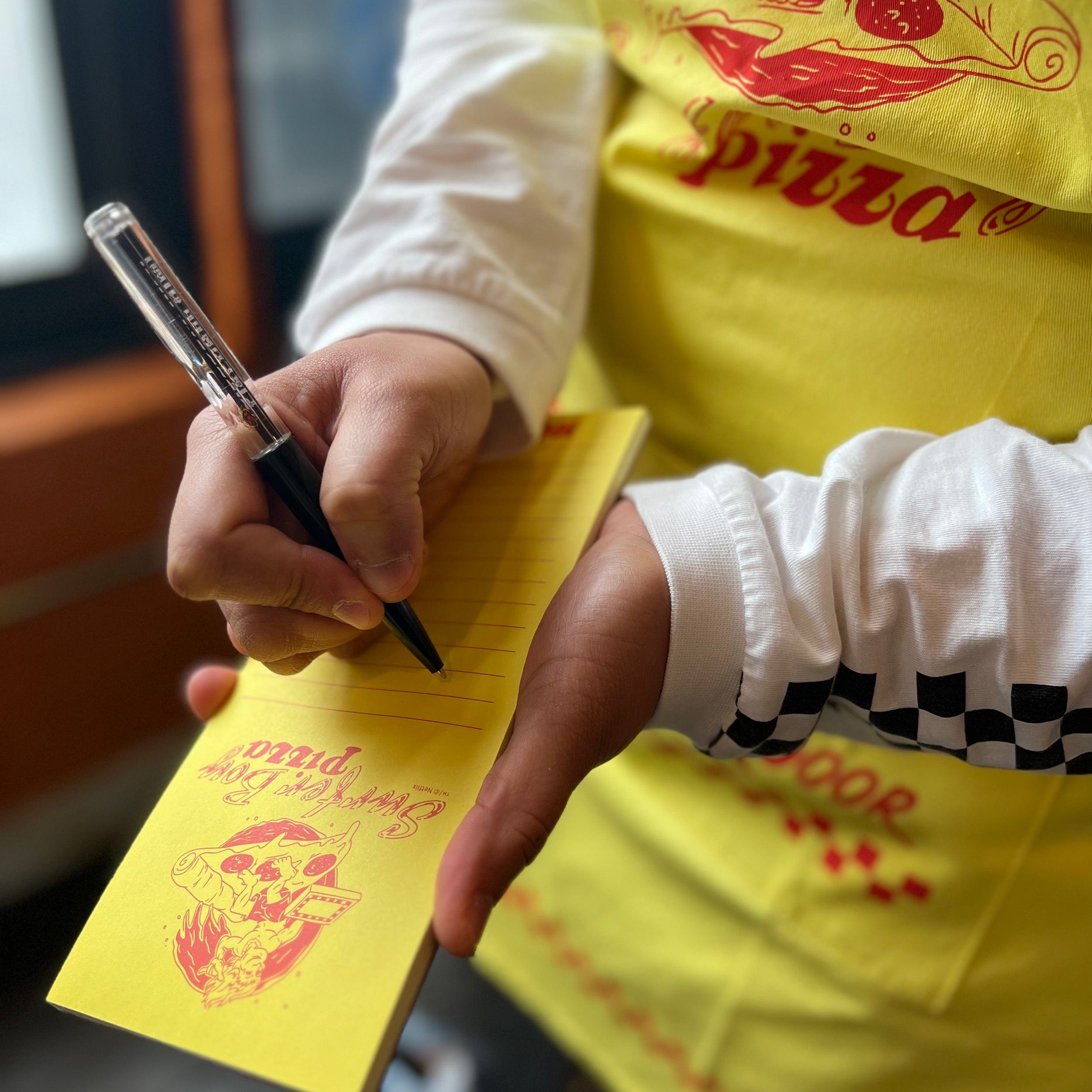 Color::Surfer Boy Pizza | MAGNETIC NOTEPAD