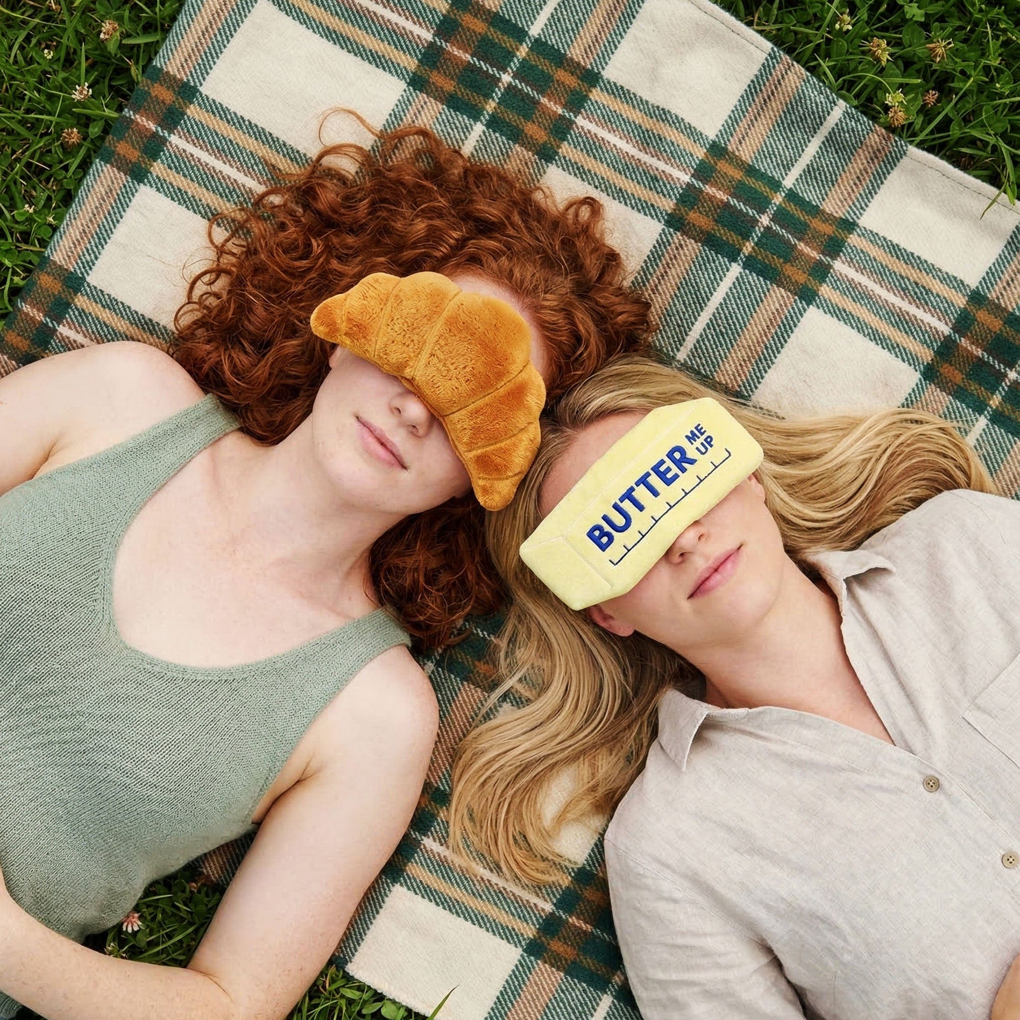 COZY CARBS | Croissant Hot & Cold Eye Pillow
